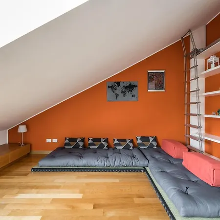 The Orange Attic - Navigli Area * מילאנו