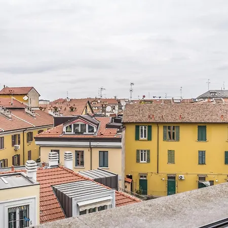 The Orange Attic - Navigli Area מילאנו