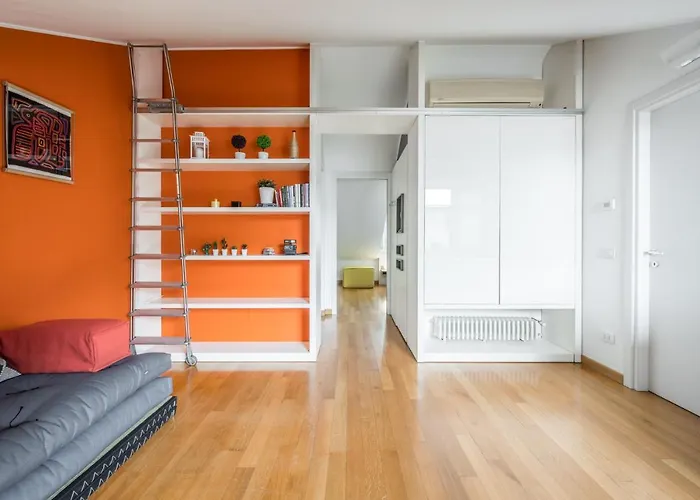 The Orange Attic - Navigli דירה