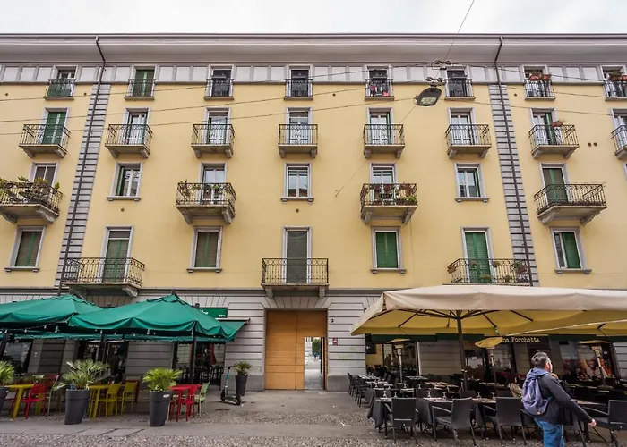 The Orange Attic - Navigli *
