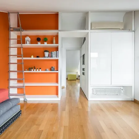 The Orange Attic - Navigli Апартаменты